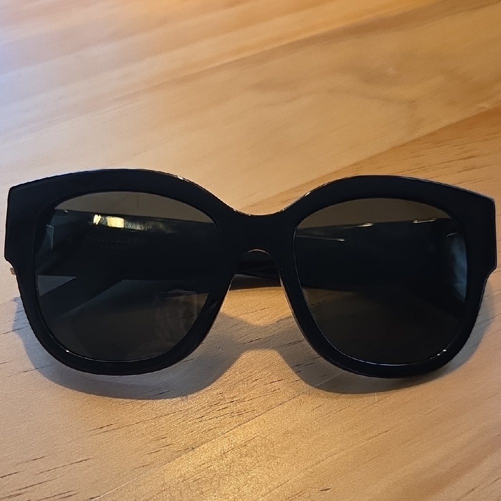 100% authentic brand new, never been worn YSL Classic Black Sunglasses